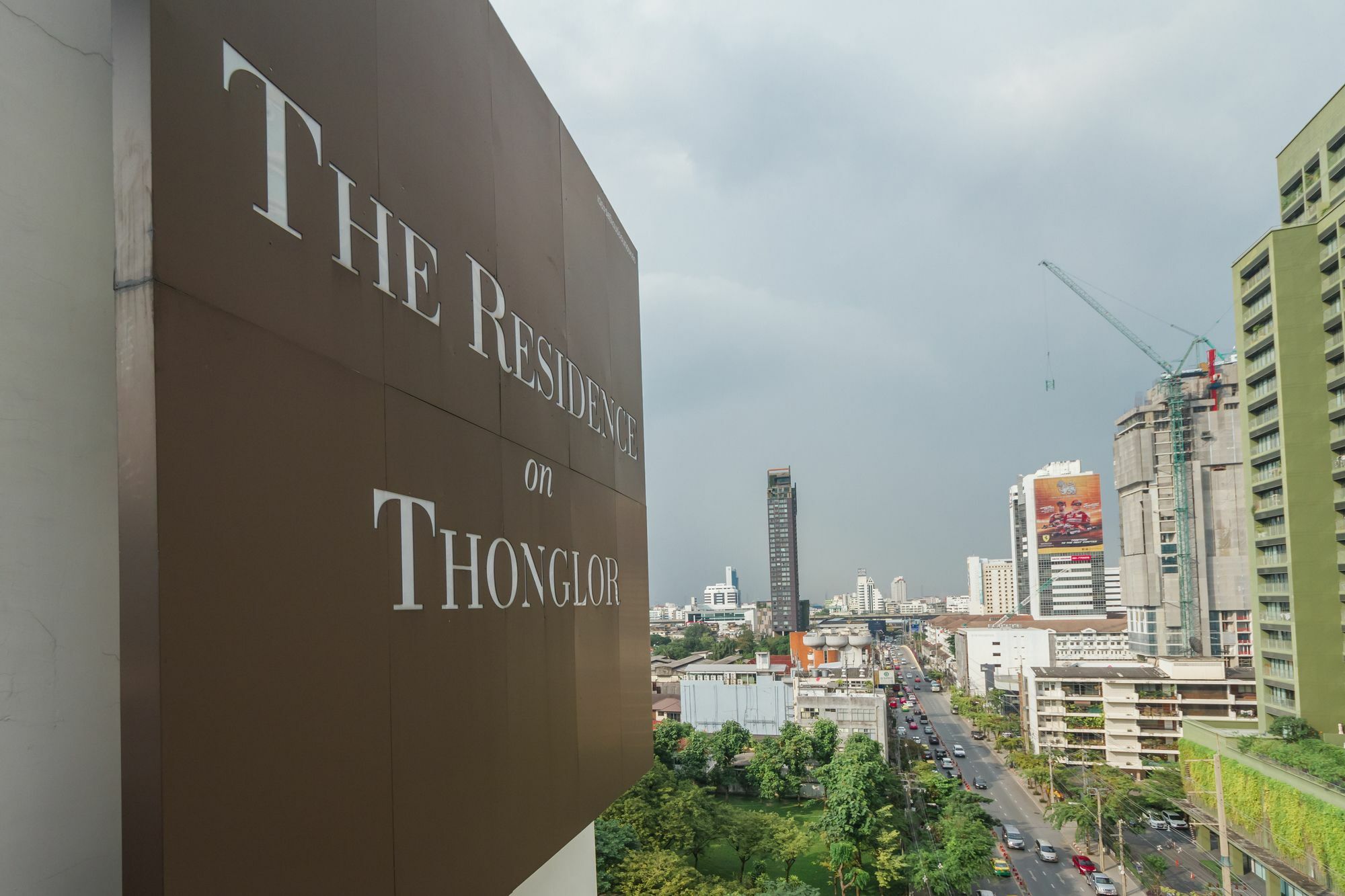 The Residence On Thonglor By Uhg Бангкок Экстерьер фото